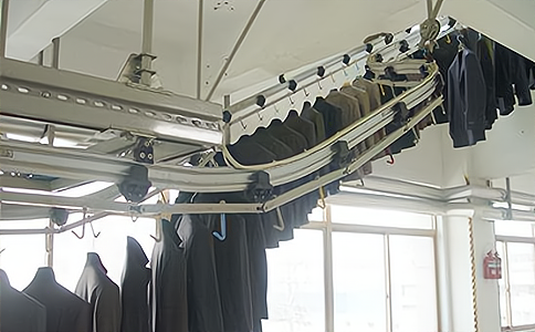 ���ܷ��b���a(ch��n)����֒�ϵ�y(t��ng)����